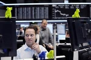 stock-broker-career-4094449